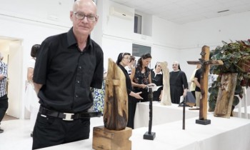 fra Nediljko Brečić oduševio izložbom “U potrazi za licem”