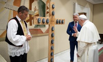Prestavnici Hrvatskog doma Beč kod Pape Franje
